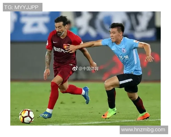 大连人迎战天津天海争夺中超联赛关键三分的激烈对决